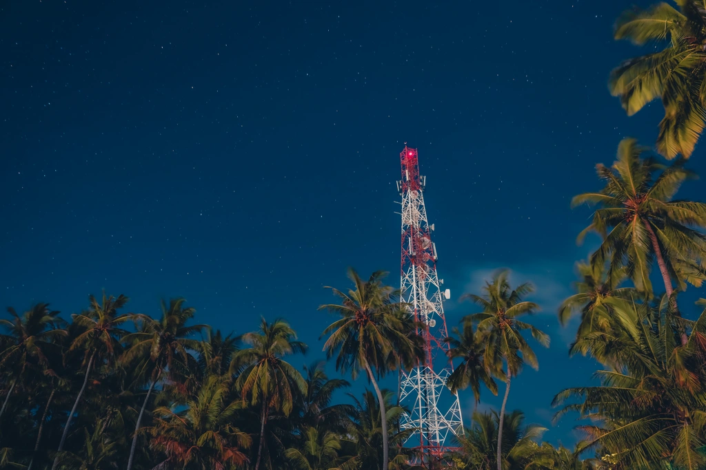 visit mandhoo
